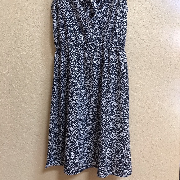 H&M (Divided) Navy Patterned Dress - Picture 3 of 4